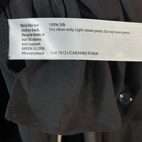 Eileen Fisher Large Black Layer Silk Long Sleeve Tunic Button Ballet details - Picture 9 of 10